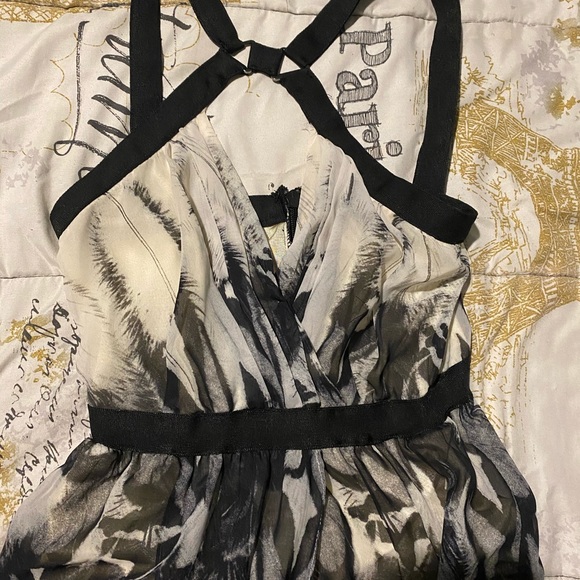 Dress - Picture 2 of 5